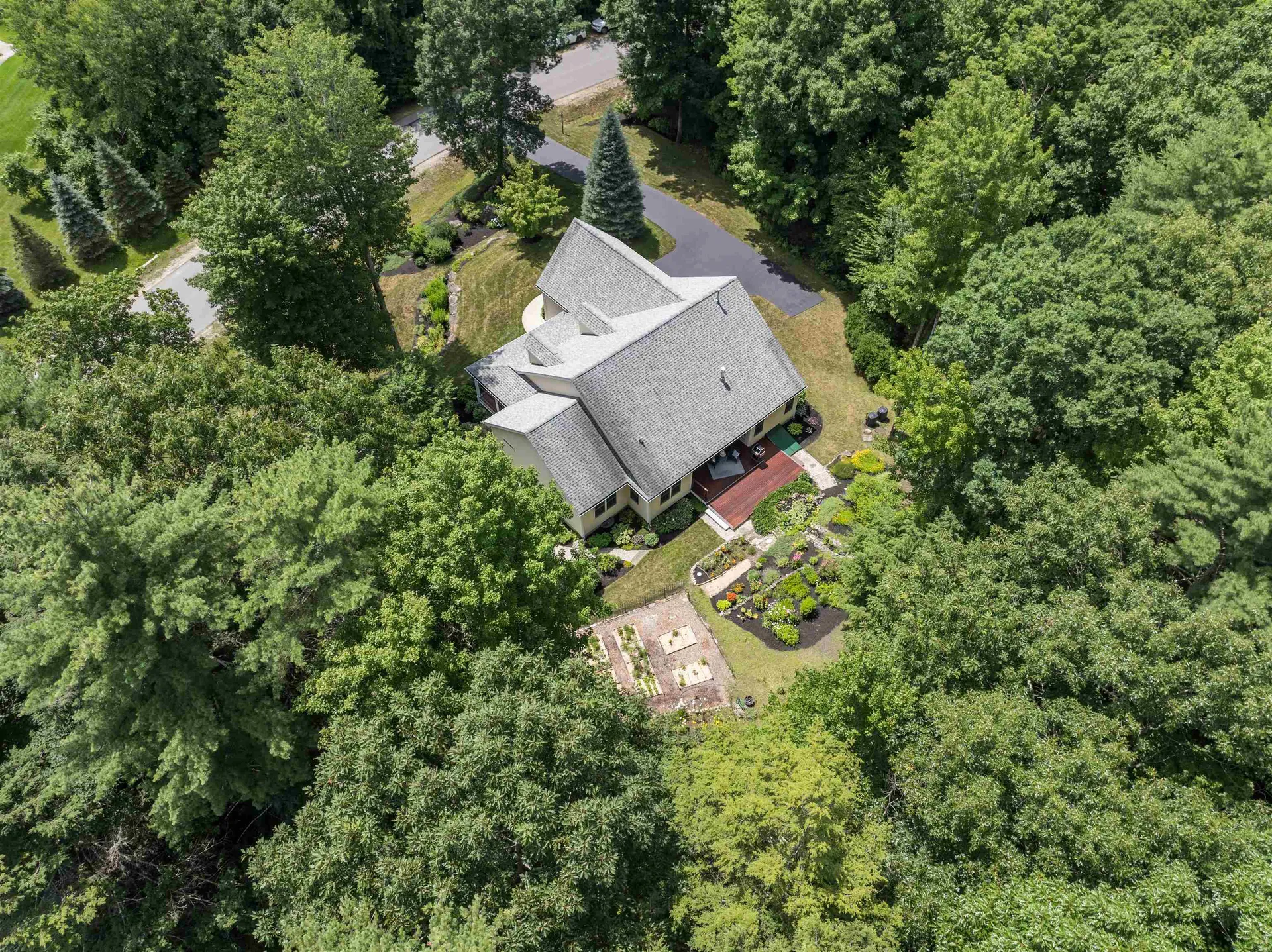 75 Olde Bridge Lane Epping NH 03042