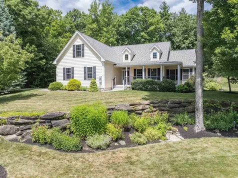 75 Olde Bridge Lane Epping NH 03042
