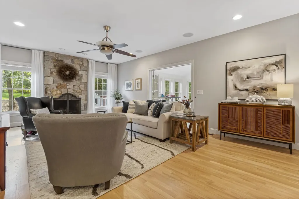 10 Poplar Road Windham NH 03087