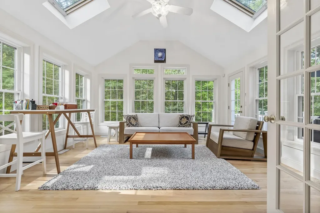 10 Poplar Road Windham NH 03087