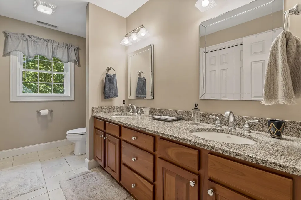 10 Poplar Road Windham NH 03087