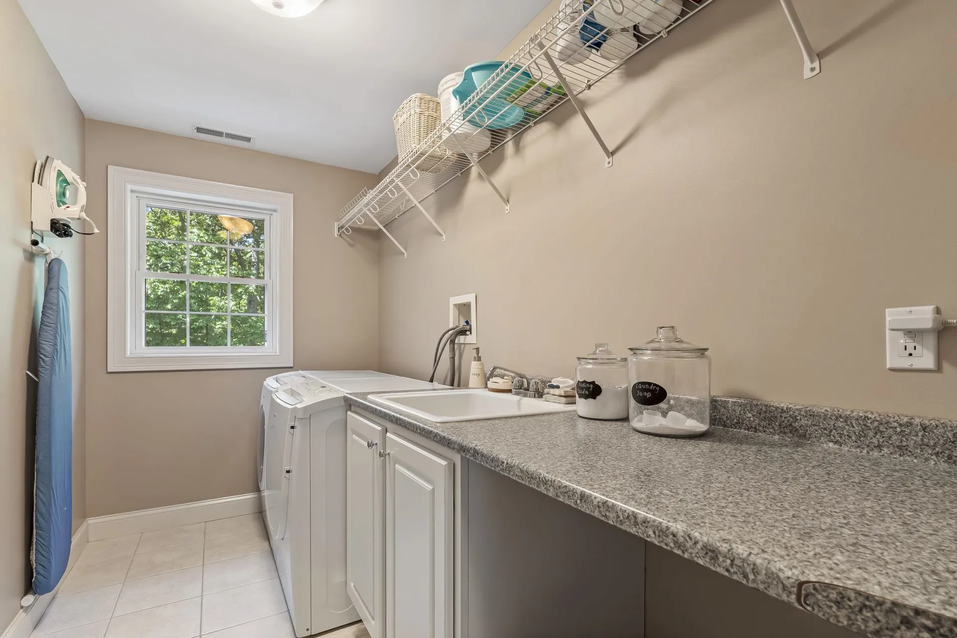 10 Poplar Road Windham NH 03087