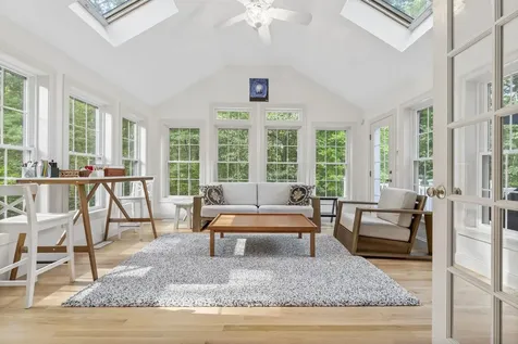 10 Poplar Road Windham NH 03087
