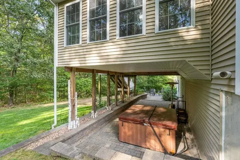 10 Poplar Road Windham NH 03087