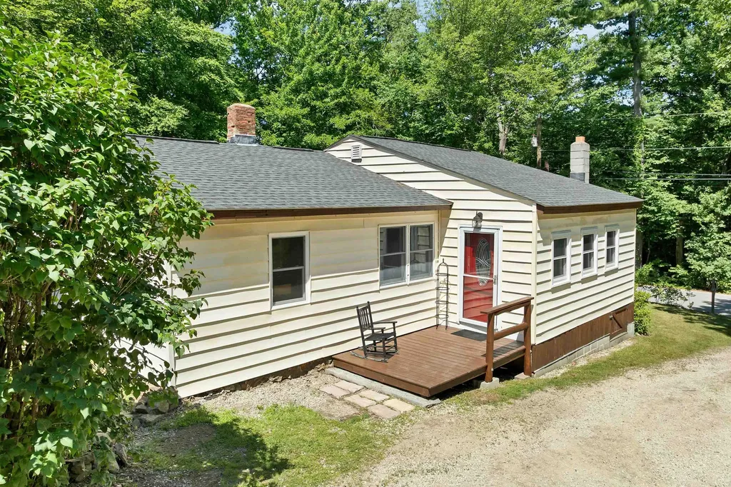 30 Roy Road Hooksett NH 03106