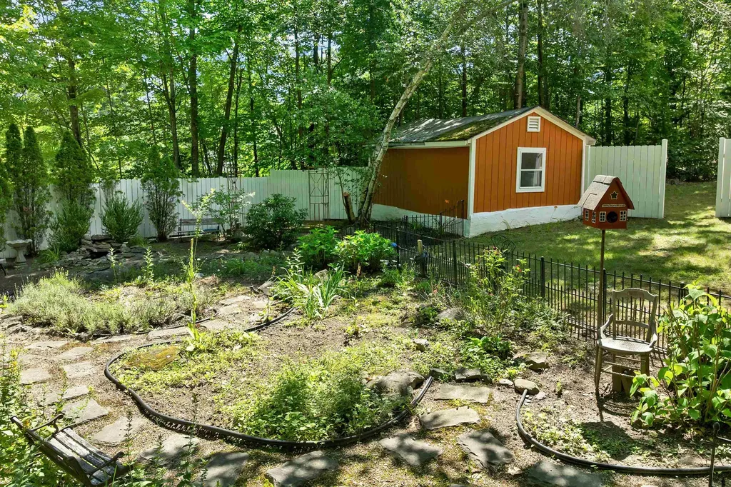 30 Roy Road Hooksett NH 03106