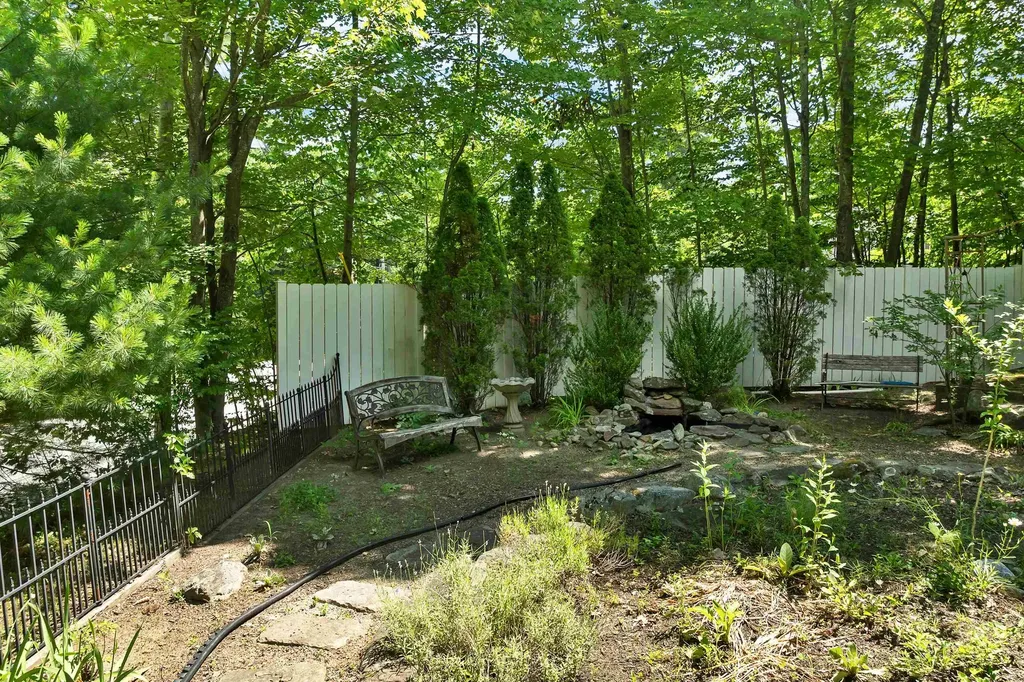 30 Roy Road Hooksett NH 03106