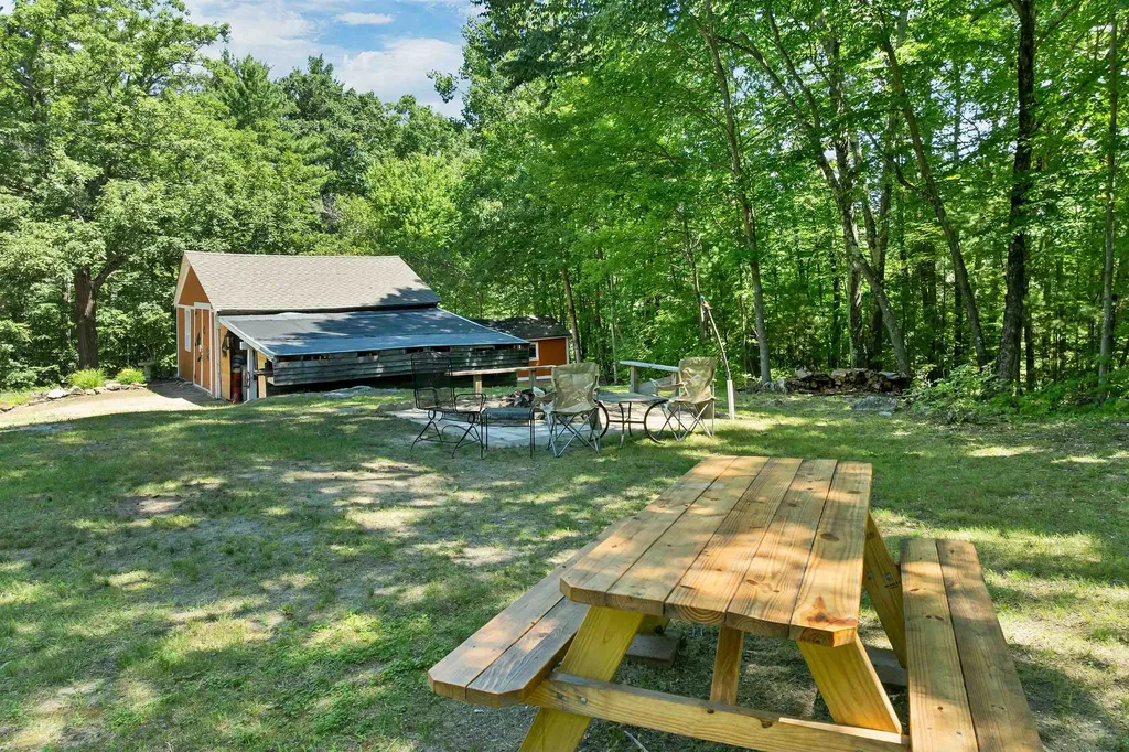 30 Roy Road Hooksett NH 03106