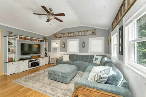 30 Roy Road Hooksett NH 03106