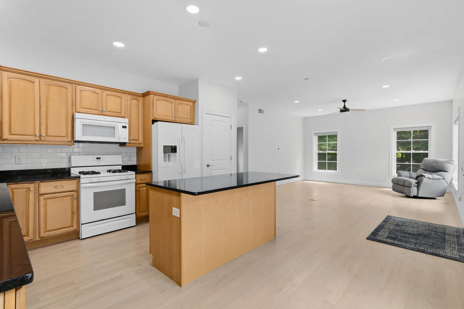 9 Samuel J Drive Merrimack NH 03054-2338