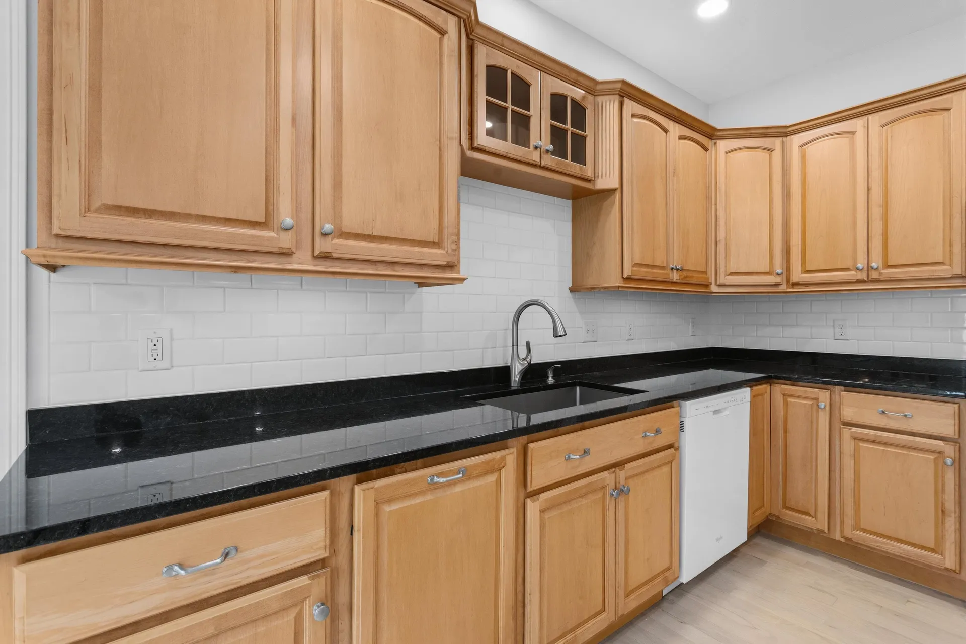 9 Samuel J Drive Merrimack NH 03054-2338