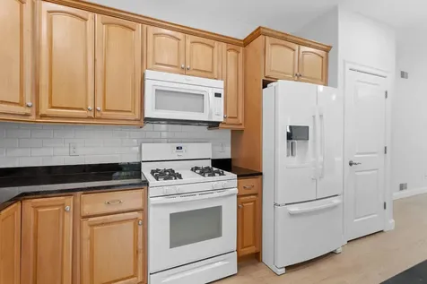 9 Samuel J Drive Merrimack NH 03054-2338