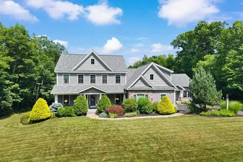 9 Samuel J Drive Merrimack NH 03054-2338