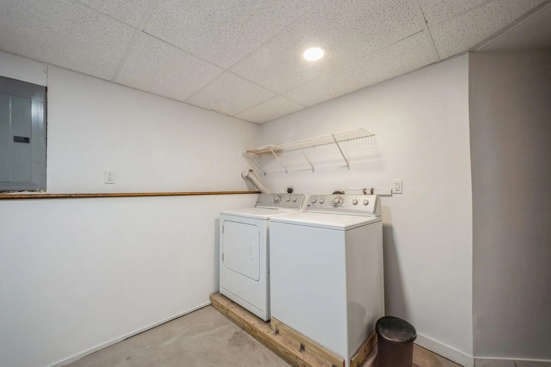 1 Phoenix Way Seabrook NH 03874
