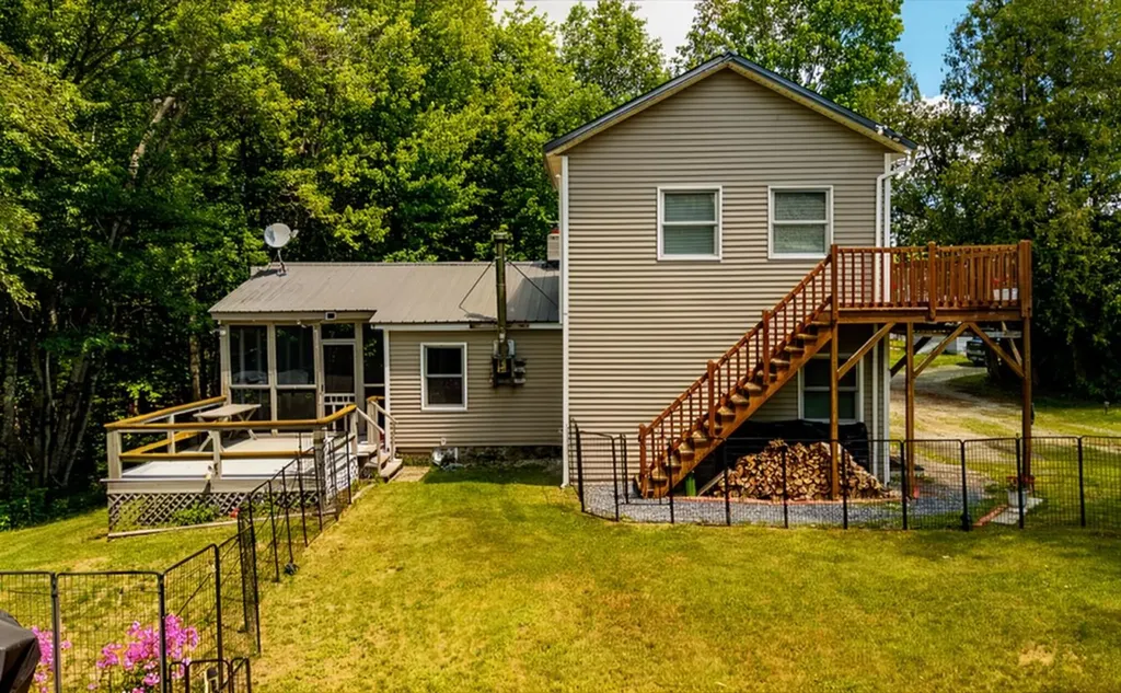 378 Route 3 South Carroll NH 03598