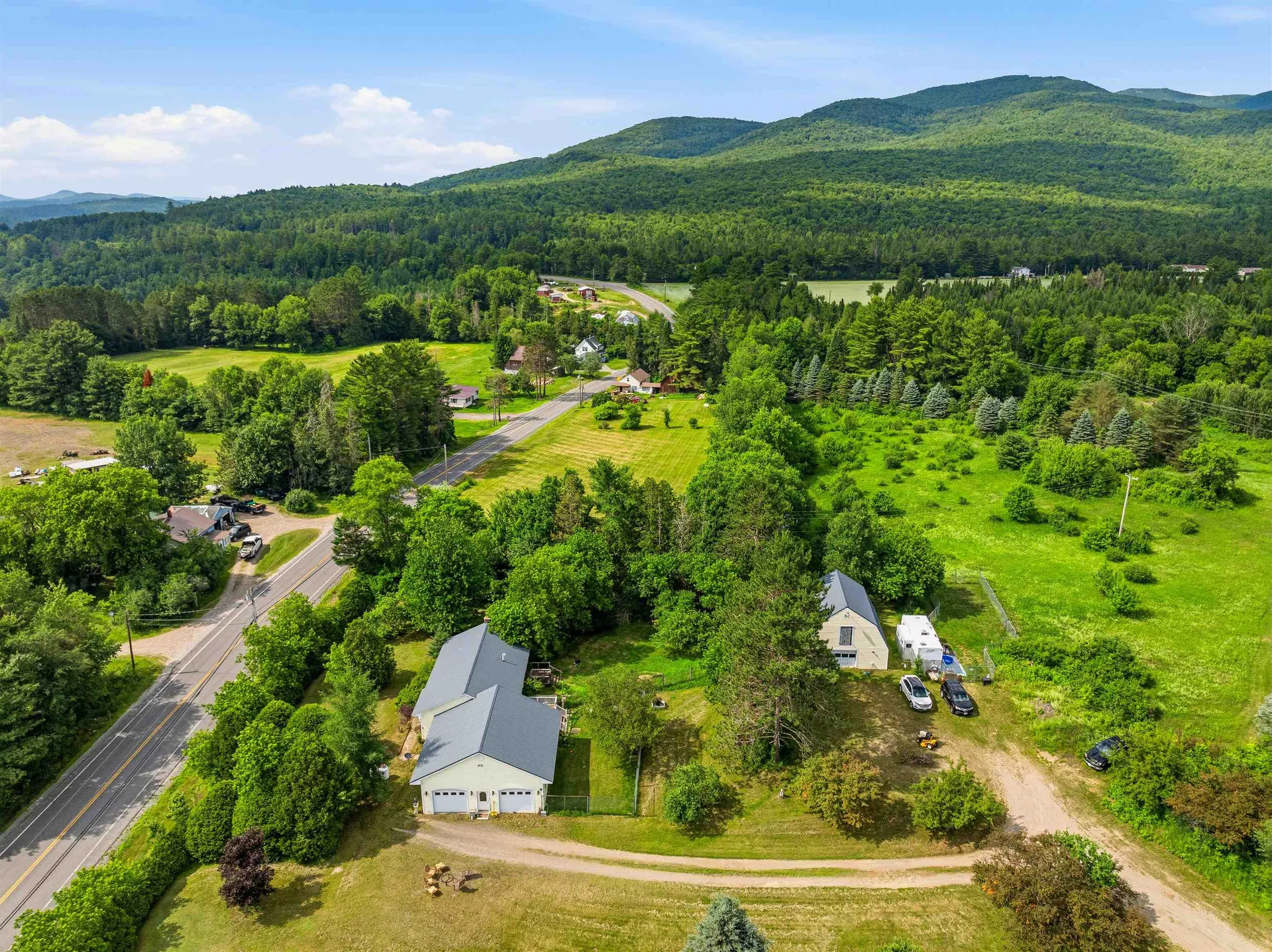 11 Mountain View Road Stratford NH 03590