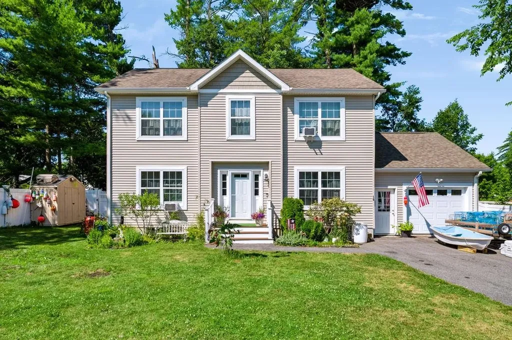 19 Hiltons Lane Rochester NH 03868