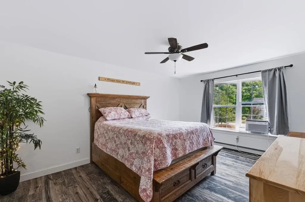 19 Hiltons Lane Rochester NH 03868