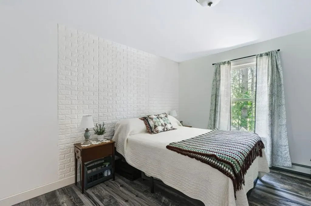 19 Hiltons Lane Rochester NH 03868