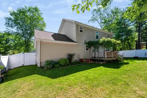 19 Hiltons Lane Rochester NH 03868