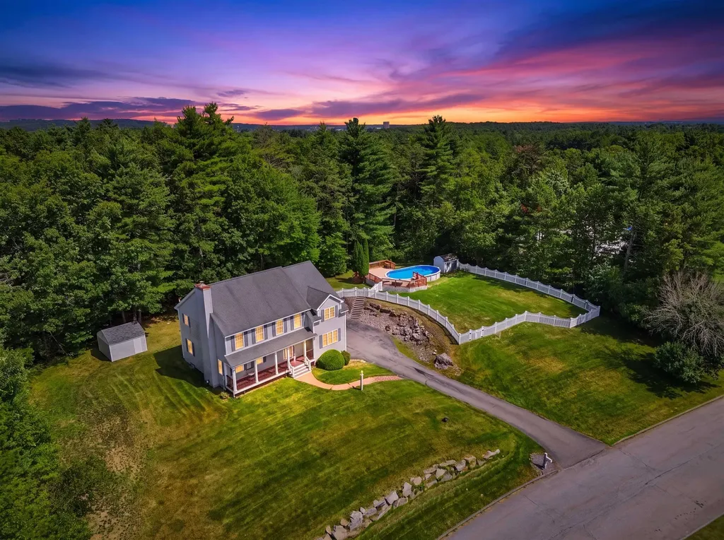 43 Duncan Farms Road Manchester NH 03102