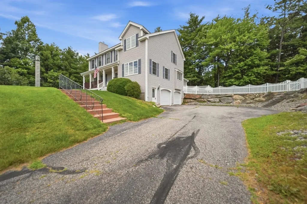 43 Duncan Farms Road Manchester NH 03102