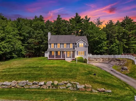 43 Duncan Farms Road Manchester NH 03102