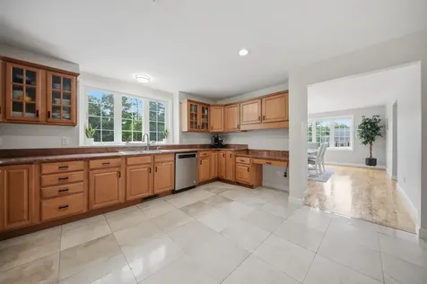 43 Duncan Farms Road Manchester NH 03102