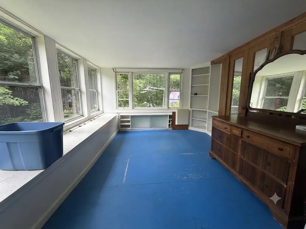 105 Buck Road Warren VT 05673
