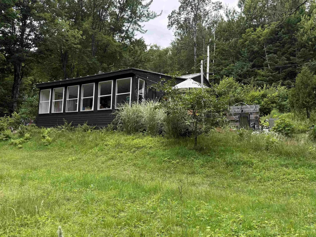 105 Buck Road Warren VT 05673