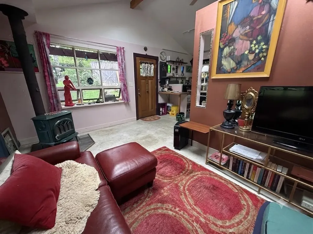 105 Buck Road Warren VT 05673
