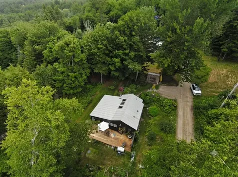 105 Buck Road Warren VT 05673