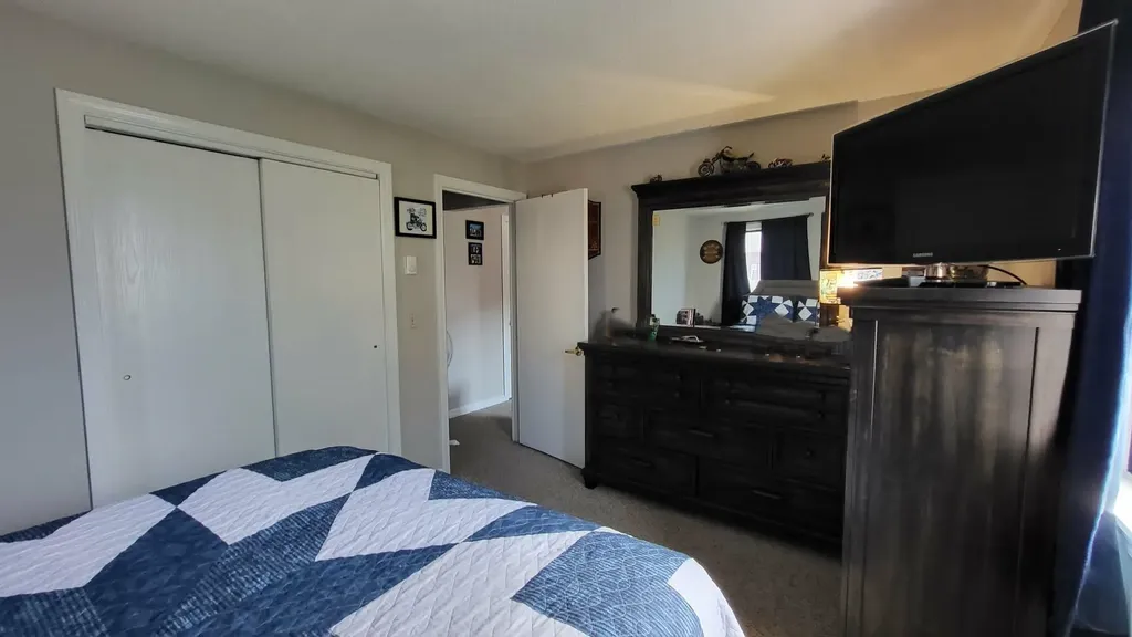 214 Lita Lane Newmarket NH 03857