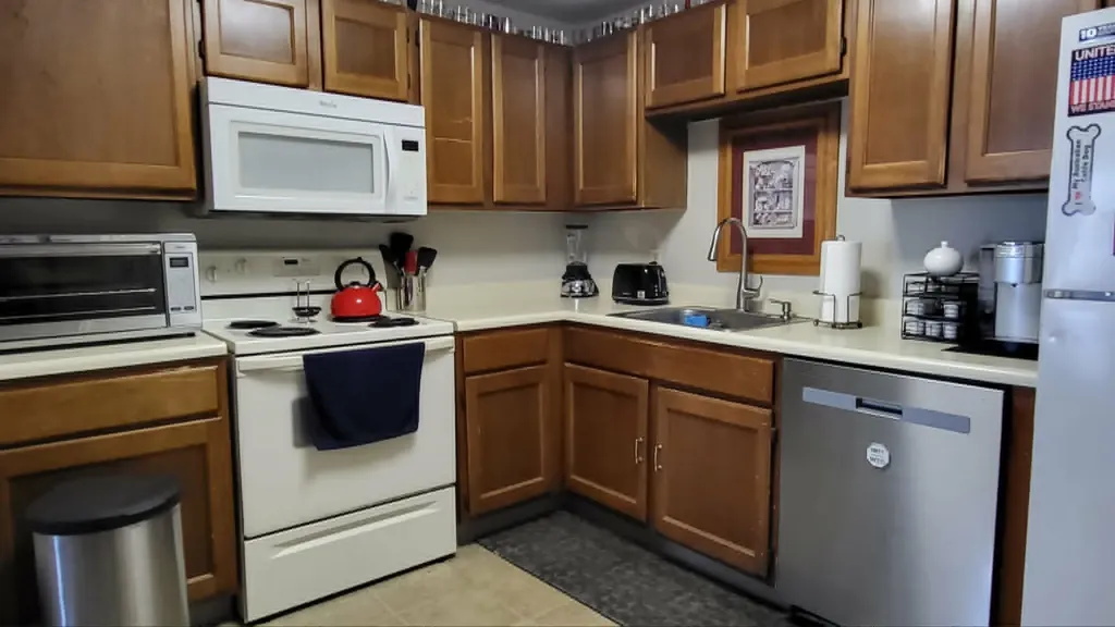 214 Lita Lane Newmarket NH 03857