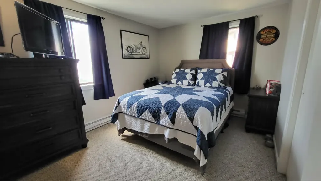 214 Lita Lane Newmarket NH 03857