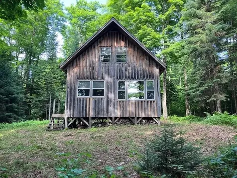 528 Paradise Lane Charleston VT 05872