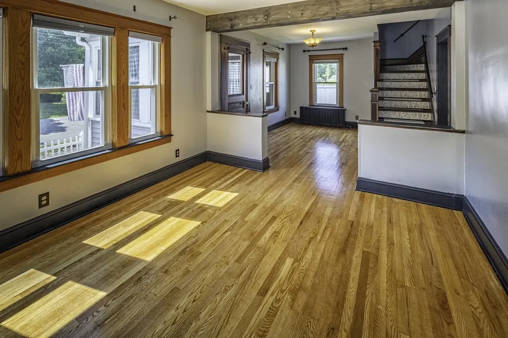 20 Dewey Street Rochester NH 03867