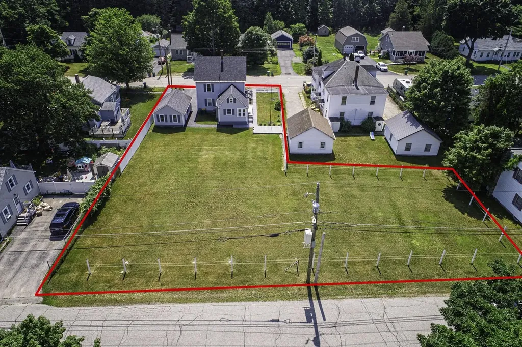 20 Dewey Street Rochester NH 03867