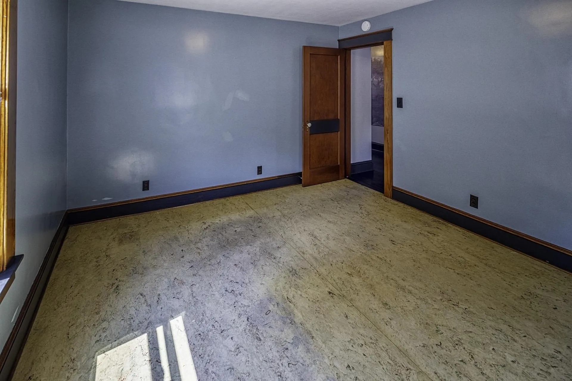 20 Dewey Street Rochester NH 03867
