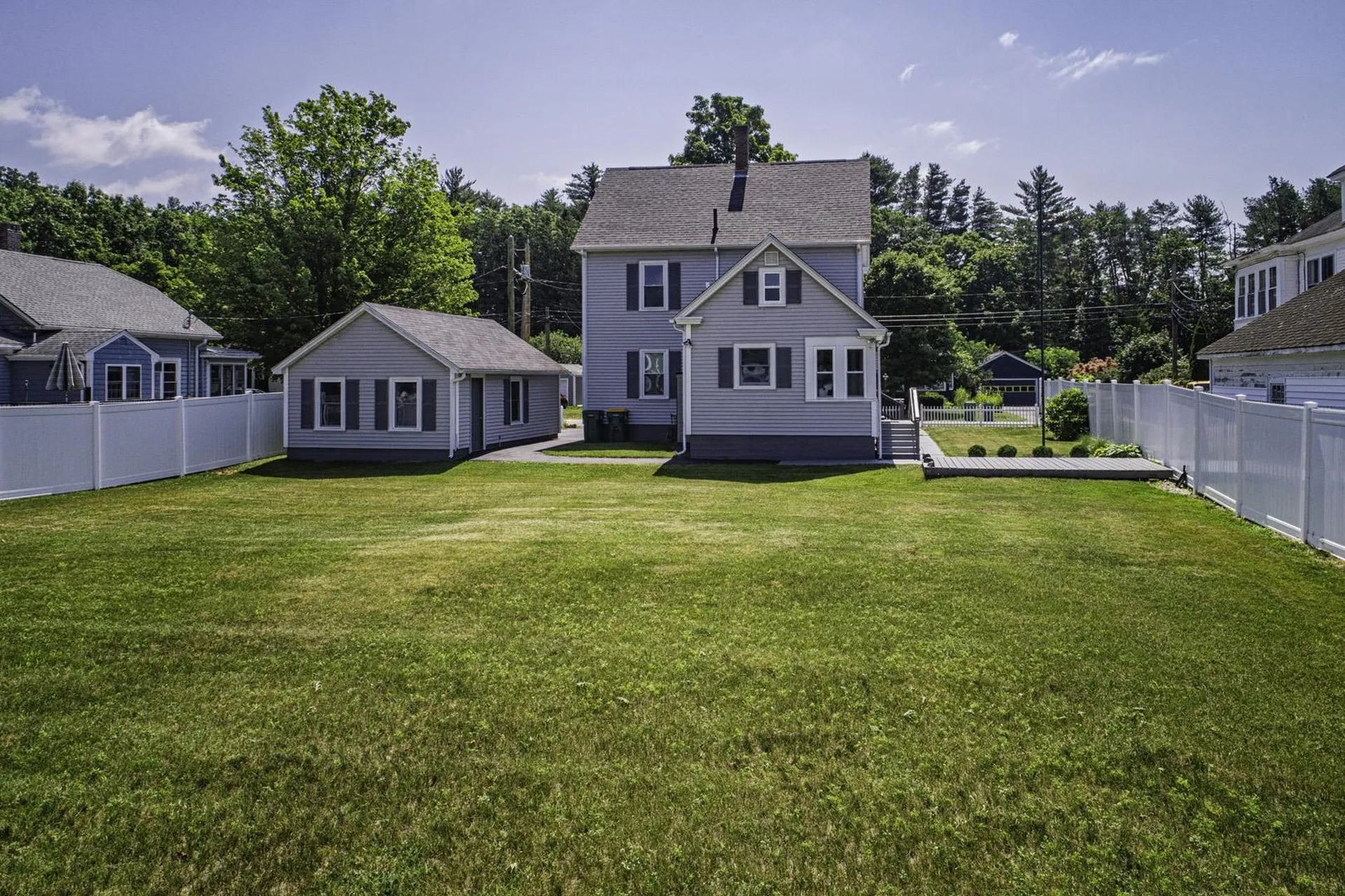 20 Dewey Street Rochester NH 03867