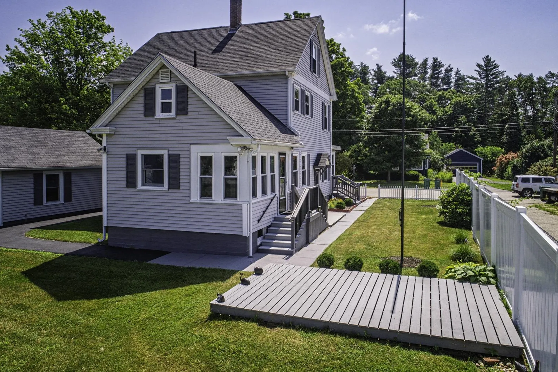 20 Dewey Street Rochester NH 03867