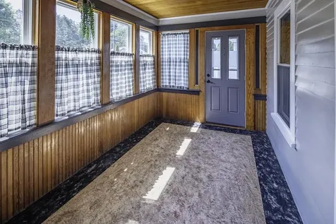 20 Dewey Street Rochester NH 03867