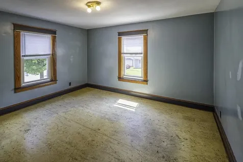 20 Dewey Street Rochester NH 03867