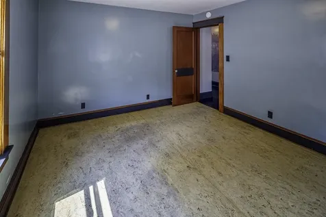 20 Dewey Street Rochester NH 03867