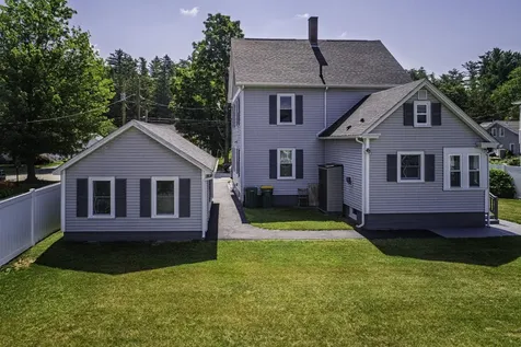 20 Dewey Street Rochester NH 03867