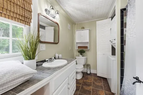3 Creighton Street Newmarket NH 03857