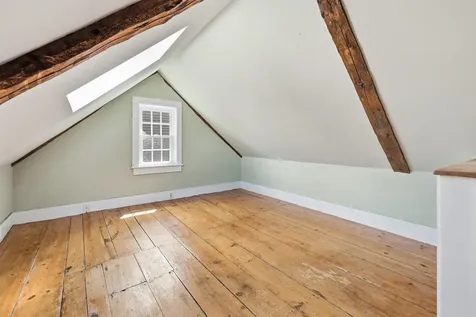 3 Creighton Street Newmarket NH 03857