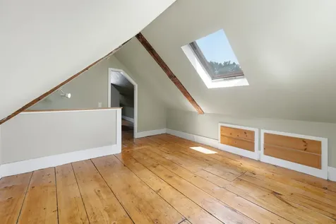 3 Creighton Street Newmarket NH 03857