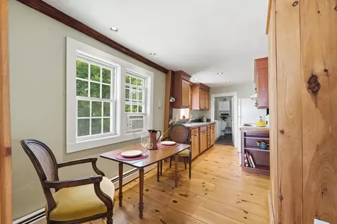 3 Creighton Street Newmarket NH 03857
