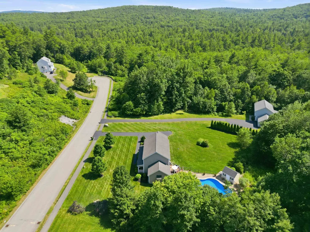 9 Conservation Drive Merrimack NH 03054